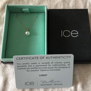 Pearl and Diamond Necklace